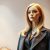 Stylizacje dla blondynek – modne kolory i eleganckie fasony