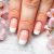 Manicure francuski – klasyka elegancji i nowoczesne warianty stylizacji